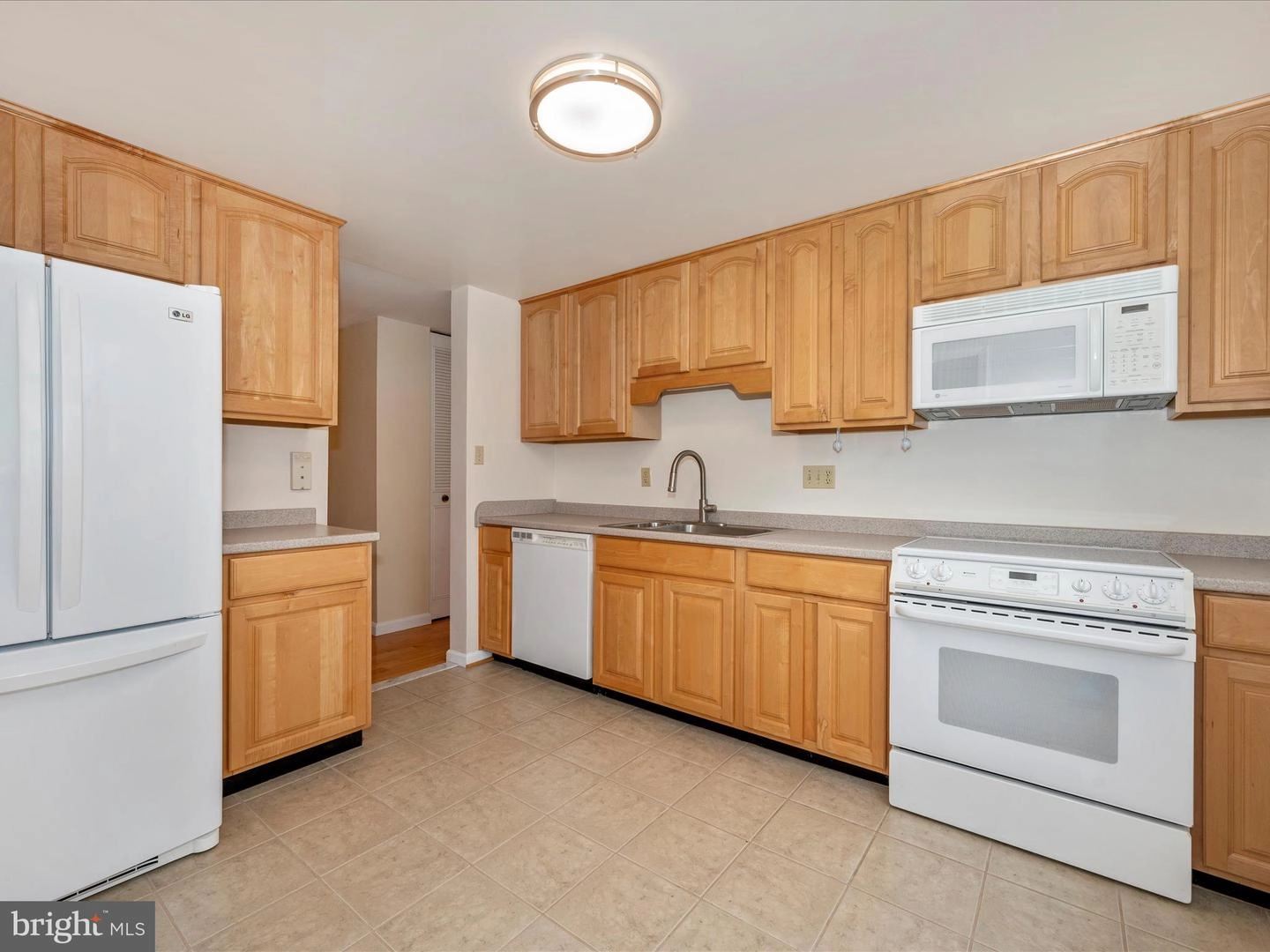 19113 Hempstone Ave, Poolesville, MD 20837 photo 14