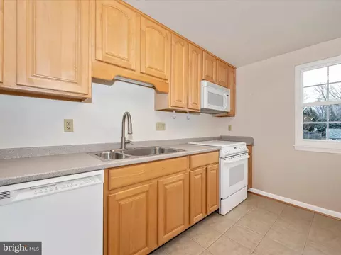 19113 Hempstone Ave, Poolesville, MD 20837 photo 18