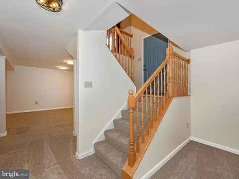 19113 Hempstone Ave, Poolesville, MD 20837 photo 32