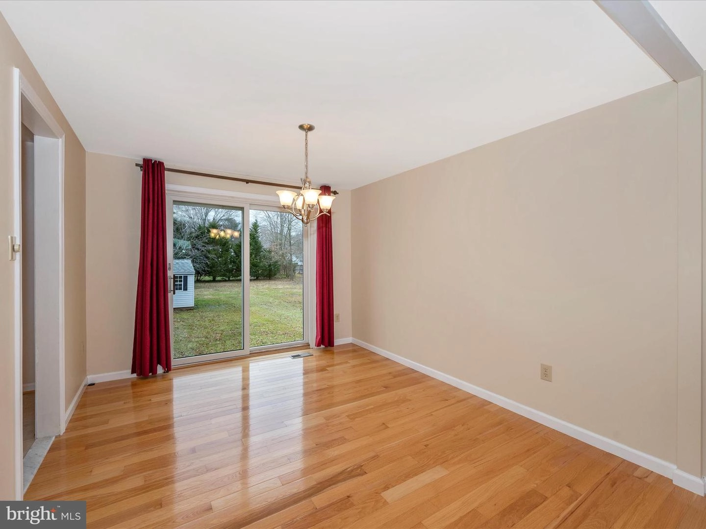 19113 Hempstone Ave, Poolesville, MD 20837 photo 10