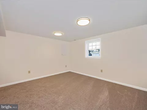 19113 Hempstone Ave, Poolesville, MD 20837 photo 33