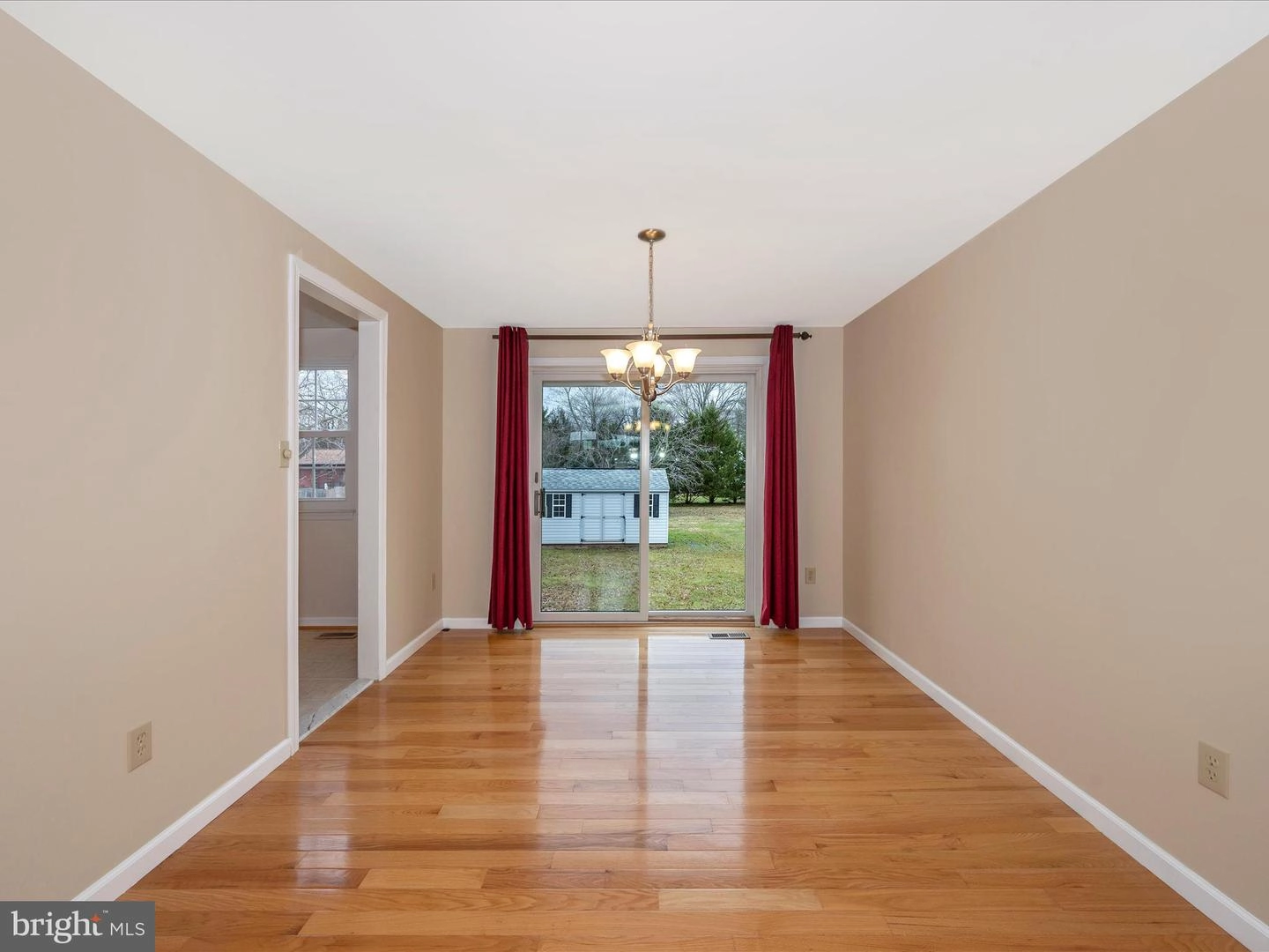 19113 Hempstone Ave, Poolesville, MD 20837 photo 11