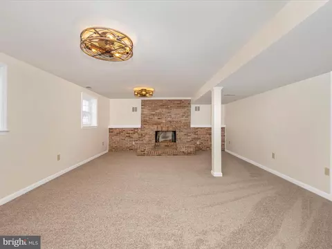 19113 Hempstone Ave, Poolesville, MD 20837 photo 29
