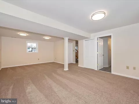 19113 Hempstone Ave, Poolesville, MD 20837 photo 36