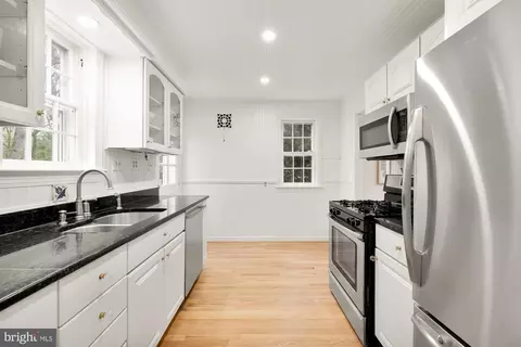Kitchen - 1603 Dale Dr, Silver Spring, MD 20910 photo 6 of 6
