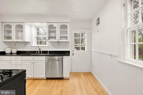 Kitchen - 1603 Dale Dr, Silver Spring, MD 20910 photo 1 of 6