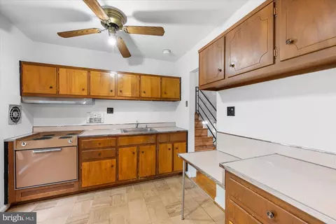 Kitchen - 12503 Barbara Rd, Silver Spring, MD 20906 photo 4 of 4