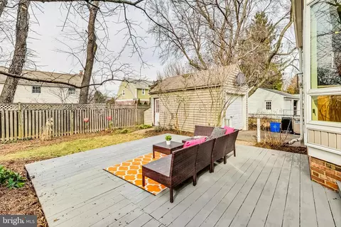 Exterior - 10134 Greenock Rd, Silver Spring, MD 20901 photo 9 of 20