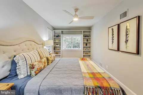 Bedroom - 10134 Greenock Rd, Silver Spring, MD 20901 photo 3 of 14
