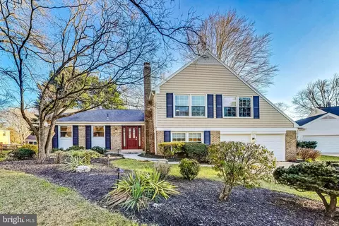 9120 Wandering Trail Dr, Potomac, MD 20854