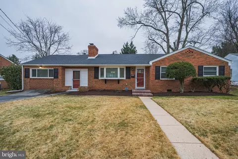 429 Northwest Dr, Silver Spring, MD 20901