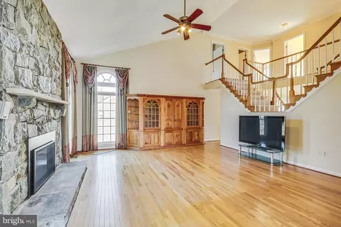 Living - 14008 Wagon Way, Silver Spring, MD 20906 photo 7 of 9
