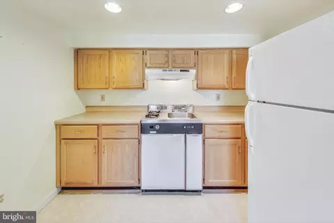 Kitchen - 14008 Wagon Way, Silver Spring, MD 20906 photo 2 of 8