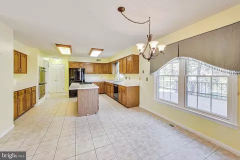 Kitchen - 14008 Wagon Way, Silver Spring, MD 20906 photo 7 of 8