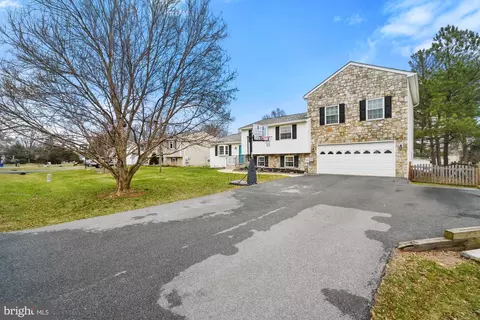 17313 Whitaker Rd, Poolesville, MD 20837 photo 3