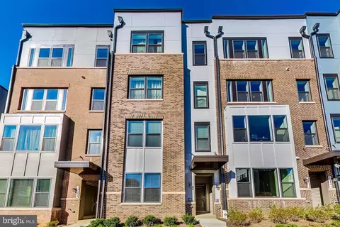 16138 Connors Way #83, Rockville, MD 20855