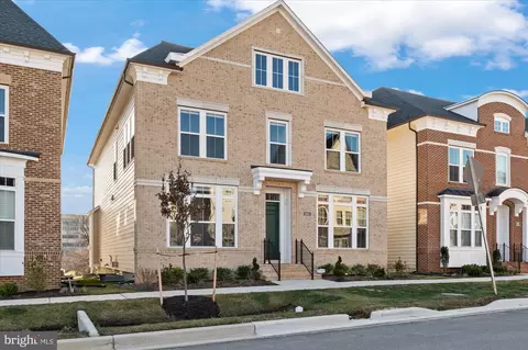 1003 Crown Park Ave, Gaithersburg, MD 20878