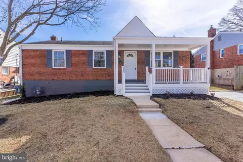 4714 Oxbow Rd, Rockville, MD 20852