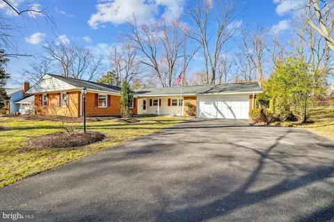 2925 Beaverwood Ln, Silver Spring, MD 20906