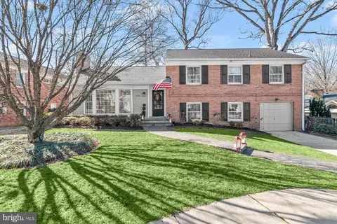5404 Ridgefield Rd, Bethesda, MD 20816