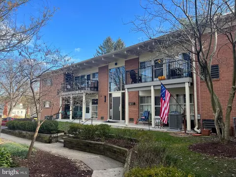 3417 University Blvd W #302, Kensington, MD 20895