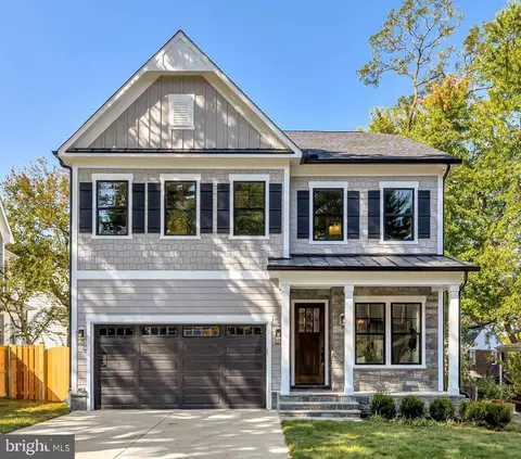 8612 Lancaster Dr, Bethesda, MD 20814
