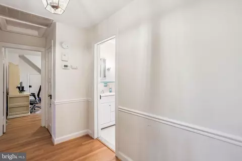 Entry Way - 1117 Notley Rd, Silver Spring, MD 20904 photo 6 of 7