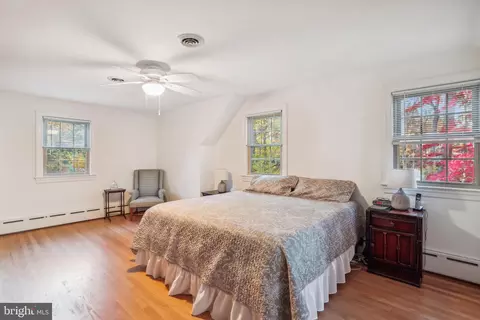 Bedroom - 1117 Notley Rd, Silver Spring, MD 20904 photo 2 of 7