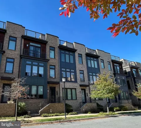 162 Winsome Cir, Bethesda, MD 20814