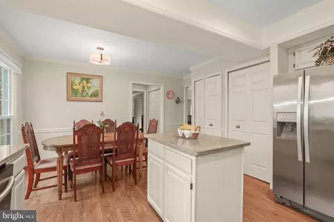 Kitchen - 14912 Village Gate Dr, Silver Spring, MD 20906 photo 4 of 4
