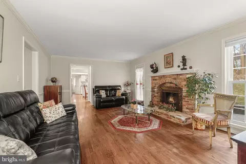 Living - 14912 Village Gate Dr, Silver Spring, MD 20906 photo 3 of 5