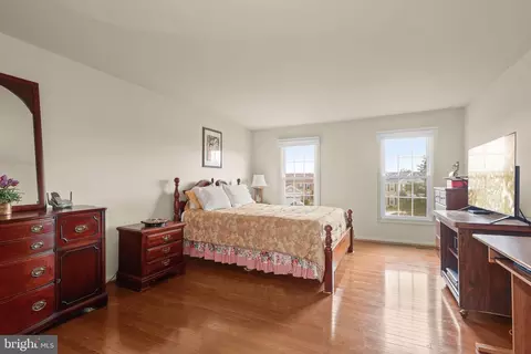 Bedroom - 14912 Village Gate Dr, Silver Spring, MD 20906 photo 1 of 5