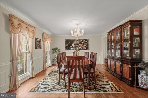 Dining - 14912 Village Gate Dr, Silver Spring, MD 20906 photo 3 of 5
