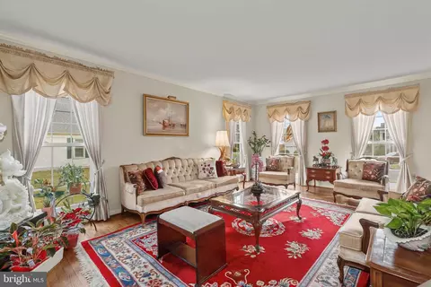 Living - 14912 Village Gate Dr, Silver Spring, MD 20906 photo 1 of 5