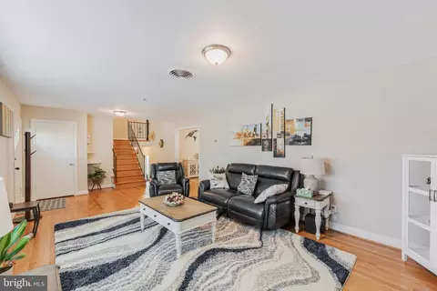 Living - 14700 Claude Ln, Silver Spring, MD 20905 photo 3 of 4