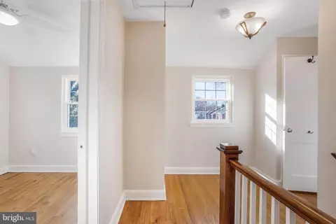 Entry Way - 1201 Forest Glen Rd, Silver Spring, MD 20901 photo 3 of 4