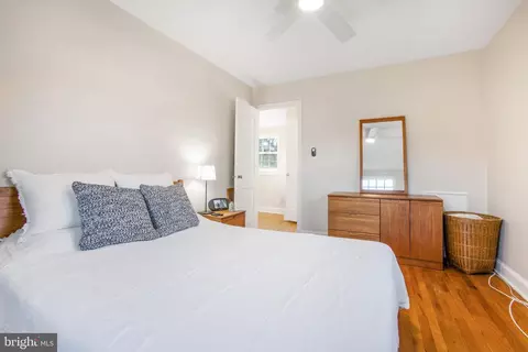 Bedroom - 1201 Forest Glen Rd, Silver Spring, MD 20901 photo 3 of 3