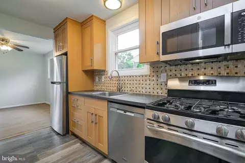 3808 Greenly St, Silver Spring, MD 20906 photo 2