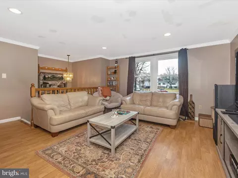 Living - 19017 Wootton Ave, Poolesville, MD 20837 photo 3 of 5