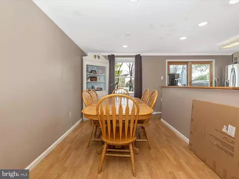 Dining - 19017 Wootton Ave, Poolesville, MD 20837 photo 2 of 3