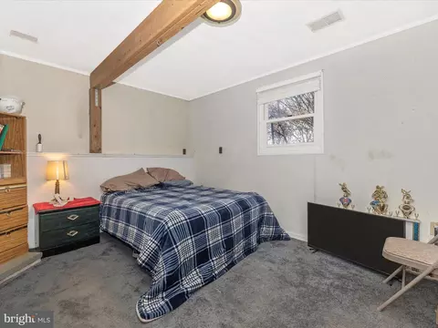 Bedroom - 19017 Wootton Ave, Poolesville, MD 20837 photo 8 of 10