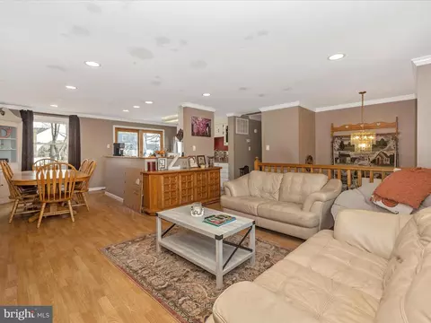 Living - 19017 Wootton Ave, Poolesville, MD 20837 photo 4 of 5