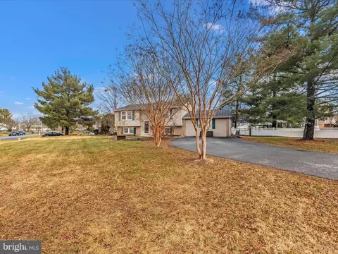 Exterior - 19017 Wootton Ave, Poolesville, MD 20837 photo 6 of 12