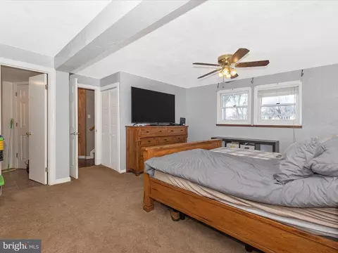 Bedroom - 19017 Wootton Ave, Poolesville, MD 20837 photo 3 of 10