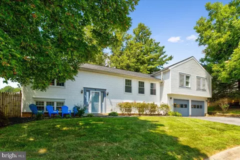6 Alliston Hollow Ct, Gaithersburg, MD 20879