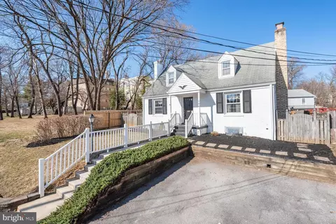 Exterior - 704 Buckingham Dr, Silver Spring, MD 20901 photo 3 of 7