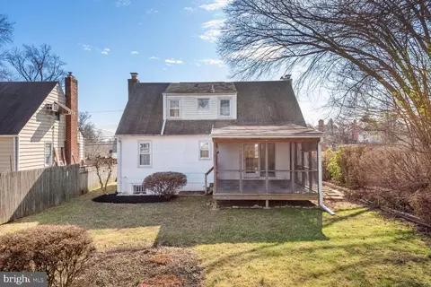 Exterior - 704 Buckingham Dr, Silver Spring, MD 20901 photo 5 of 7