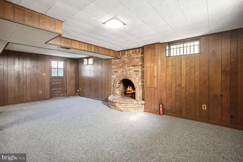 Living - 704 Buckingham Dr, Silver Spring, MD 20901 photo 4 of 4