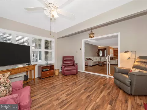 Living - 3603 Tarkington Ln #61 B, Silver Spring, MD 20906 photo 13 of 17