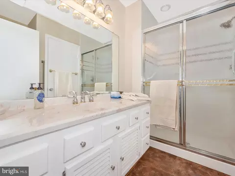 Bath - 3603 Tarkington Ln #61 B, Silver Spring, MD 20906 photo 6 of 6